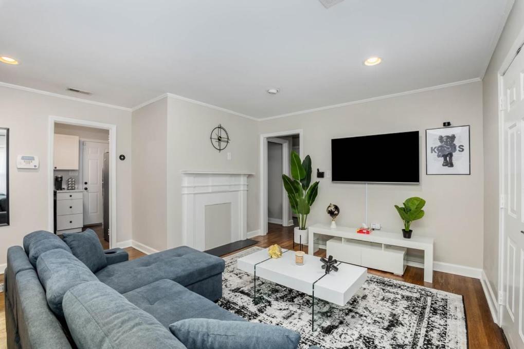 Minutes Away From Downtown Area Apartment Charlotte Exterior foto