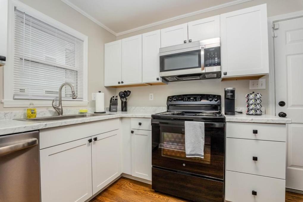 Minutes Away From Downtown Area Apartment Charlotte Exterior foto
